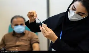 واکسن کرونا در چه گروه سنی ایمنی کمتری ایجاد می‌کند؟