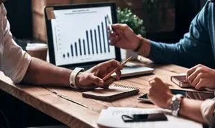 حمایت دکتر کلابز از کسب و کارهای نوپا