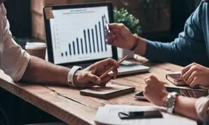 حمایت دکتر کلابز از کسب و کارهای نوپا