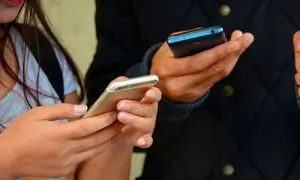 مشترکان همراه اول نگران هزینه‌های اینترنت آزاد نباشند