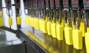 دومینو درباره ویدئوی چسب زخم قول پیگیری داد