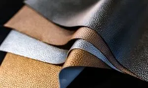 چرم طبیعی یا چرم صنعتی؛ کدام برای شما مناسب‌تر است؟