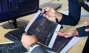 شروع پرانرژی بورس در آخرین شنبه تیرماه