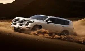 تست آفرود تویوتا لندکروز 2022 همه را شوکه کرد (ویدیو)
