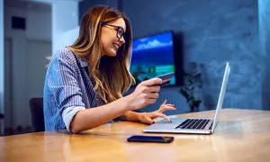 کاریزمای باما، مسیر تازه‌ای در پرداخت جهانی باز کرد