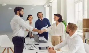 جشنواره یلدای ایران تلنت آغاز شد