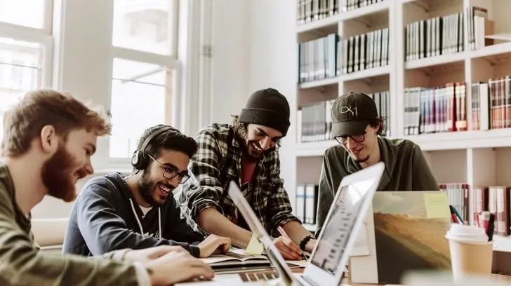 همکاری گلرنگ با بنیاد حامیان دانشگاه تهران 