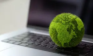 امضای نخستین تفاهمنامه همکاری انجمن علمی توسعه پایدار و انجمن زیست ‌یاران جوان