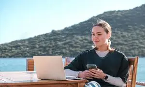 ویزای کار در اروپا یا کانادا؟ مقایسه‌ای برای انتخاب مسیر بهتر