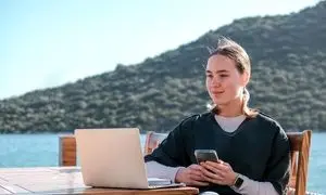 ویزای کار در اروپا یا کانادا؟ مقایسه‌ای برای انتخاب مسیر بهتر