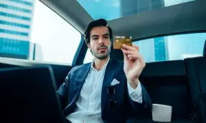 کارت طلایی ایران‌خودرو؛ ضرورت یا گزینه‌ای اختیاری؟