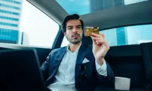 کارت طلایی ایران‌خودرو؛ ضرورت یا گزینه‌ای اختیاری؟