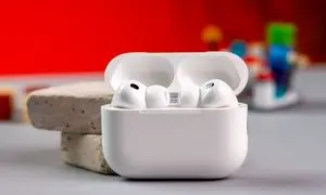 اپل با ایرپادز پرو ۳ مرز هدفون و دستیار هوشمند را از میان برداشت