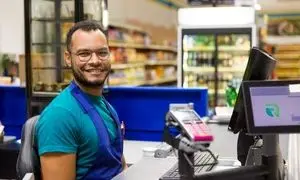 نرم افزار حسابداری مناسب برای سوپر مارکت ها و بنکداری مواد غذایی کدام است؟