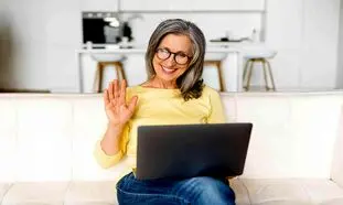 مشاوره آنلاین پزشکی؛ راهکاری برای کاهش استرس و اضطراب بیماران 