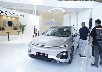 گفتگو با مدیران در هفتمین نمایشگاه خودرو تهران