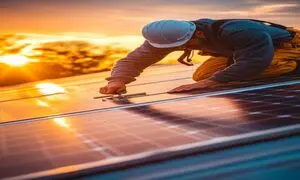 چگونه با استراکچر شناور، راندمان پنل خورشیدی را تا ۲۵٪ افزایش دهیم؟