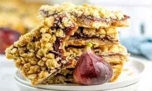 رونمایی از انرژی‌ بارهای انجیری با طعم پسته و بادام در نمایشگاه شیرینی و شکلات