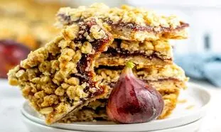 رونمایی از انرژی‌ بارهای انجیری با طعم پسته و بادام در نمایشگاه شیرینی و شکلات