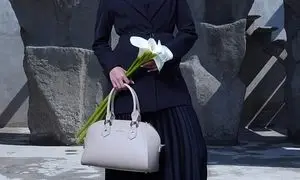 چرا انتخاب تولیدکننده داخلی برای خرید محصولات چرمی به‌صرفه‌تر است؟