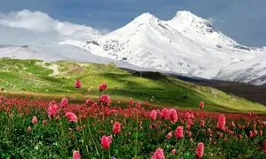 چرا تور ارمنستان بهترین انتخاب برای یک سفر خارجی بدون نیاز به ویزا است؟