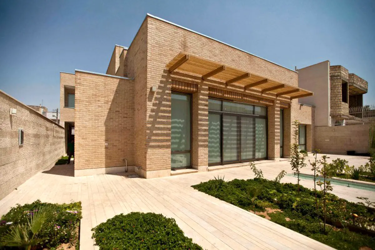 چگونه پلان طراحی داخلی و محوطهسازی به یک روایتگر منحصربهفرد تبدیل میشود؟