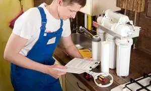 ۴ نکته که نشان می‌دهد دستگاه تصفیه آب نیاز به تعویض فیلتر دارد