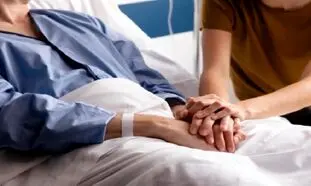 راهنمای انتخاب وسایل لازم برای همراه بیمار قبل از بستری