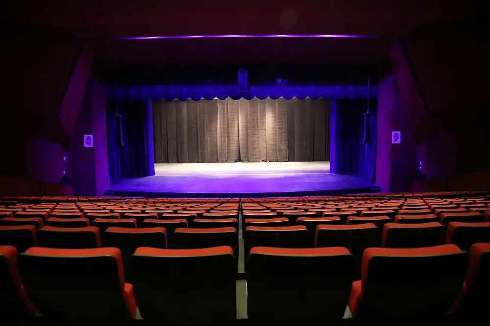 «حمله به تایتان» به تئاتر شهرزاد میآید