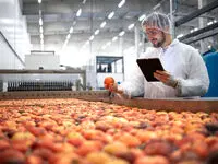 تولیدکننده ایرانی مواد اولیه را 2.5 برابر گران‌تر می‌خرد