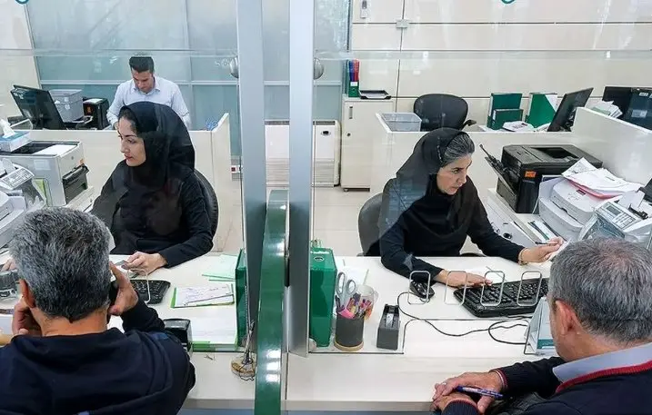 فرصت ویژه دریافت وام 300 میلیون تومانی پست بانک با شرایط آسان