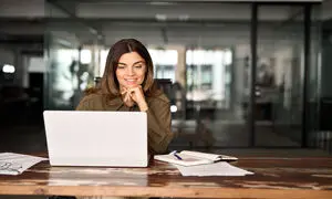 برگزاری وبینار حضور مؤثر و حرفه‌ای در نمایشگاه کار