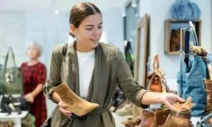 3 بوت زنانه چرم طبیعی برای پاییز و زمستان 1404