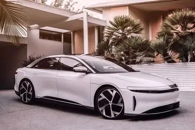 آغاز تولید شارژر برقی و پاور بانک‌ خودرو توسط راسا موتور 