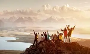 چرا سفر با تورهای آفتاب کلوت تجربه‌ای به یادماندنی است؟