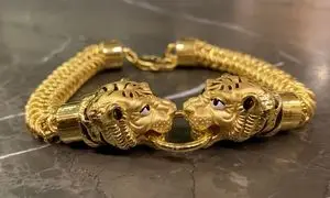 ۳ اکسسوری طلای لاکچری برای هدیه دادن به آقایان