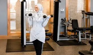 بهترین زمان تمرین در باشگاه بدنسازی برای چربی‌ سوزی و عضله ‌سازی