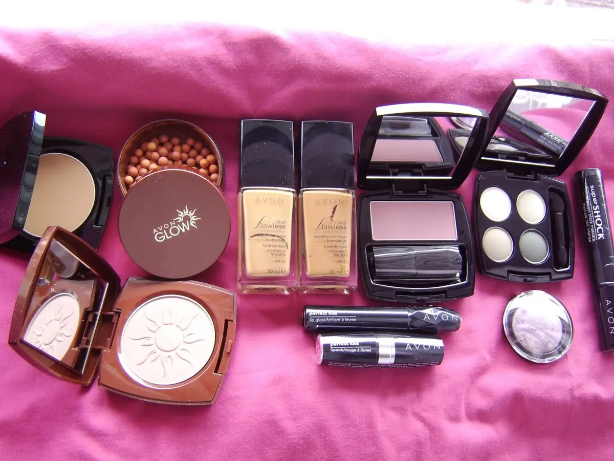 چرا محصولات آون AVON در بازار محصولات زیبایی محبوب شده‌اند؟