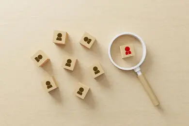 برچسب‌گذاری نسلی در فرایند استخدام خطاست