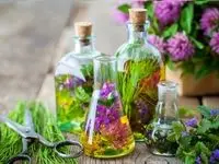 10 مورد از عرقیات گیاهی با طبع گرم