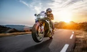 نگاهی به تخفیفات شهریوری کویرموتور 