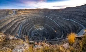 چرا بنگاه‌های معدنی فقط برای زنده ماندن جنگیدند؟