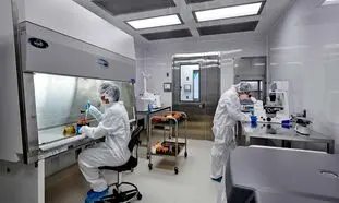 استقبال گروه سرمایه گذاری گلرنگ از نودانشجویان داروسازی