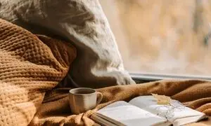  نقد و بررسی رمان «آلزایمر» در روستای وادقان با حضور مجتبی کاوه نویسنده کتاب