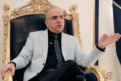 حفره‌ها و شکاف‌ها در اقتصاد فرسوده