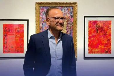 پالیمنتو؛ روایت روزنامه‌های باطله در قالب نقاشی انتزاعی