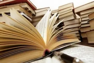 برگزاری نشست نقد مجموعه‌ نمایش‌ نامه «شاه‌موش و مارا و دیوار»