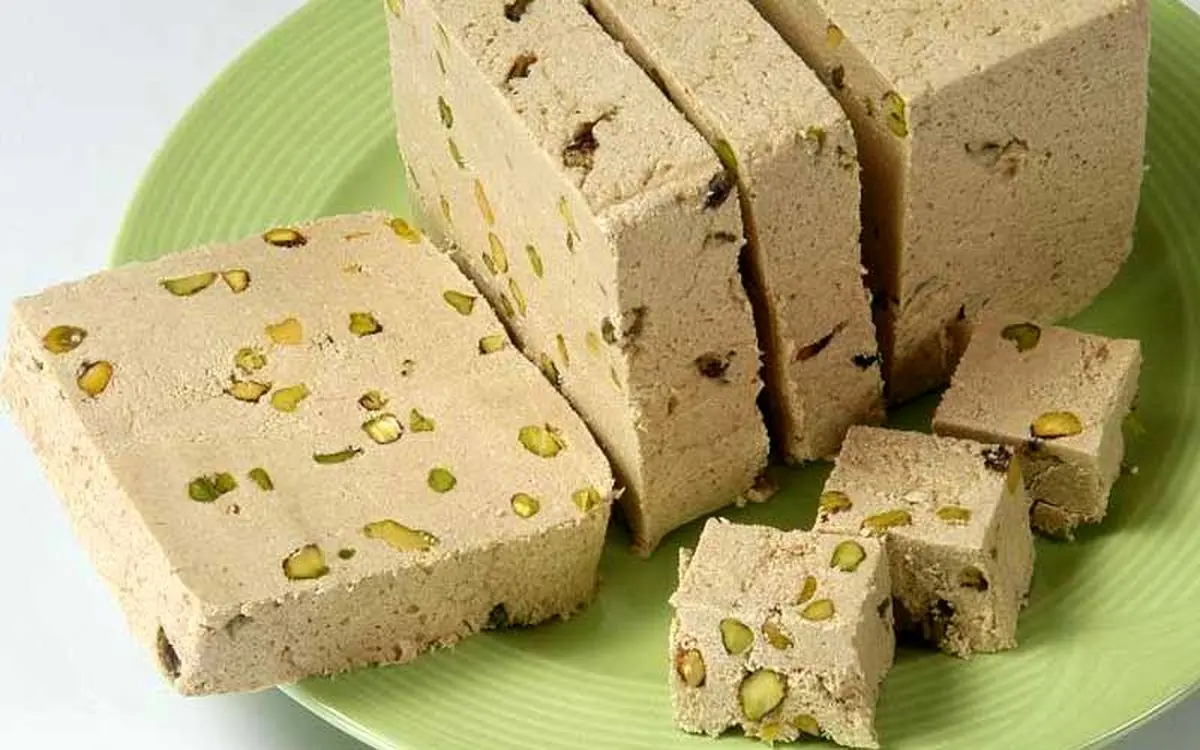 رونمایی حلوای عقاب از برند زومر