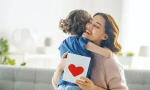 معرفی بسته‌های ویژه همراه اول برای روز مادر