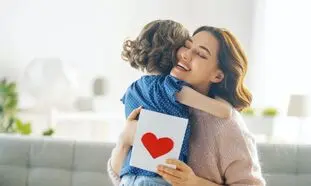 معرفی بسته‌های ویژه همراه اول برای روز مادر